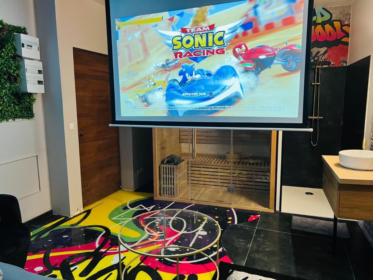 Apartment Capsule Street Art - Sauna- Jacuzzi - Playstation 5 - Billard - Netflix - Cinema - Terrasse Douai